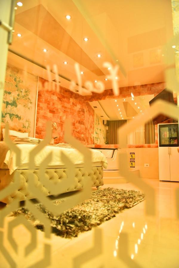 Design Apartment Premium Spa Lux 4 Star "Dubai" Completely Private Wellness & Spa Free Included Sauna & Jacuzzi & Salt Wall & Fire Place & 3D Ceilings & Business Wifi & Netflix & Keyless Code Entry & Full Smart App & Secure 2 Parking Place Ćuprija المظهر الخارجي الصورة